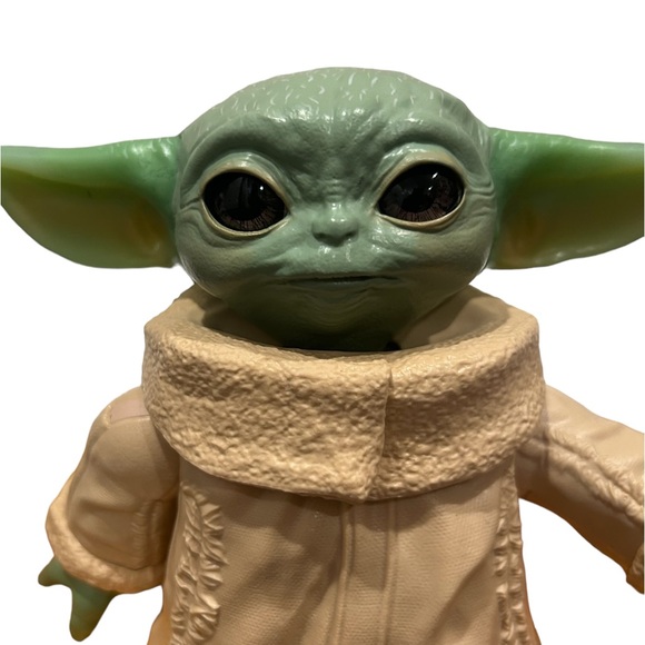 Star Wars The Mandalorian the Child Figurine Doll - Picture 2 of 5